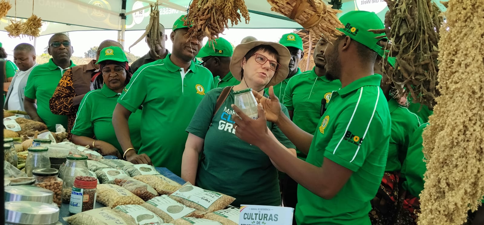 MALEMA REALIZA FEIRA INTERDISTRITAL DE PRODUTOS AGRÍCOLAS E DE SEMENTES